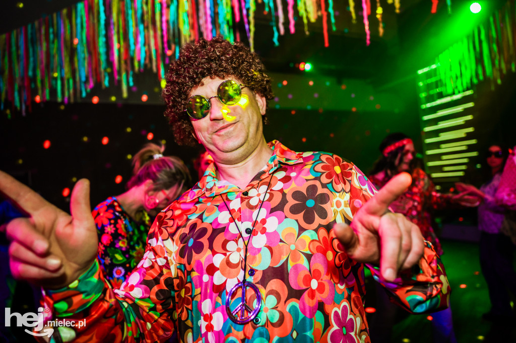 IMPREZA TANECZNA W STYLU LAT 70-TYCH w Domu Kultury w Przecławiu