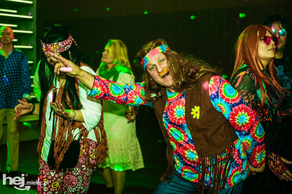 IMPREZA TANECZNA W STYLU LAT 70-TYCH w Domu Kultury w Przecławiu