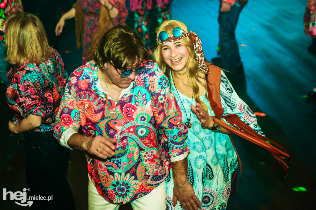 IMPREZA TANECZNA W STYLU LAT 70-TYCH w Domu Kultury w Przecławiu