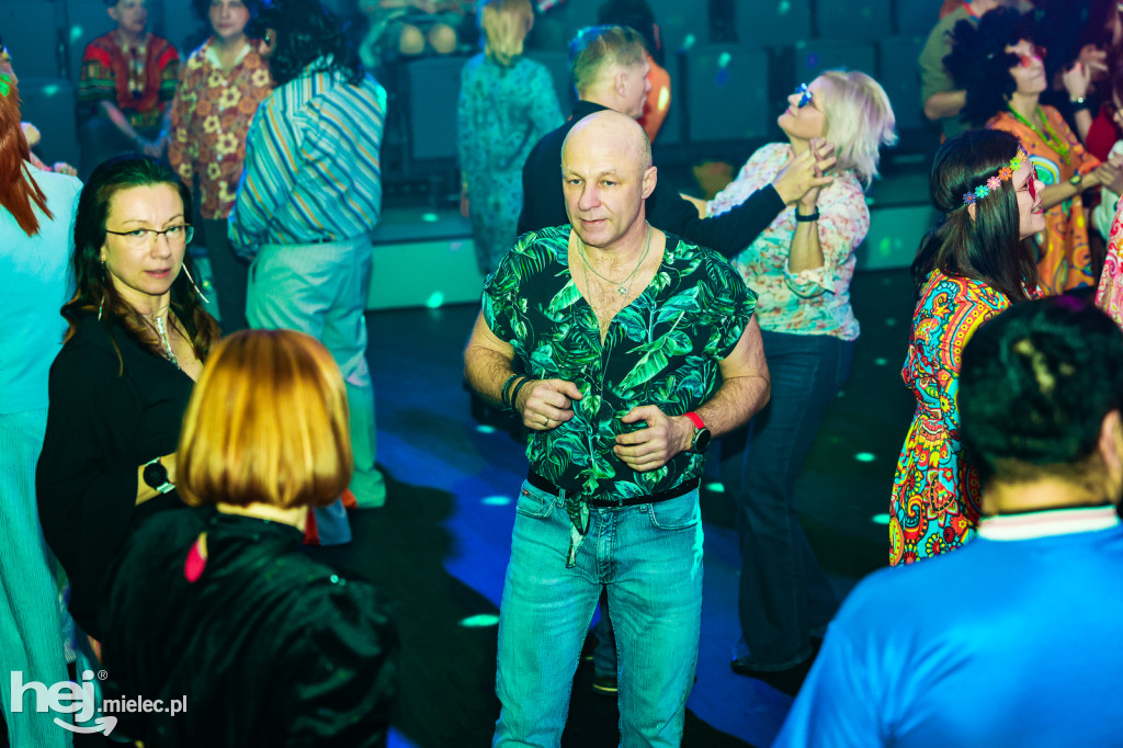 IMPREZA TANECZNA W STYLU LAT 70-TYCH w Domu Kultury w Przecławiu