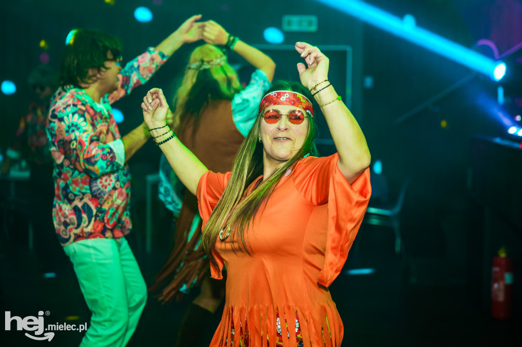 IMPREZA TANECZNA W STYLU LAT 70-TYCH w Domu Kultury w Przecławiu