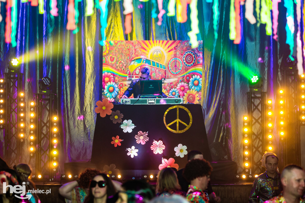 IMPREZA TANECZNA W STYLU LAT 70-TYCH w Domu Kultury w Przecławiu