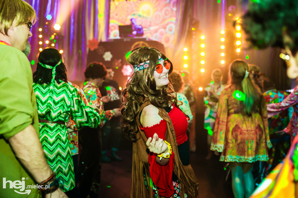 IMPREZA TANECZNA W STYLU LAT 70-TYCH w Domu Kultury w Przecławiu