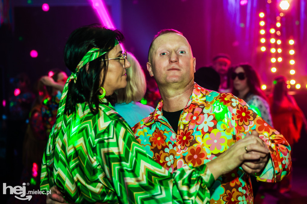 IMPREZA TANECZNA W STYLU LAT 70-TYCH w Domu Kultury w Przecławiu