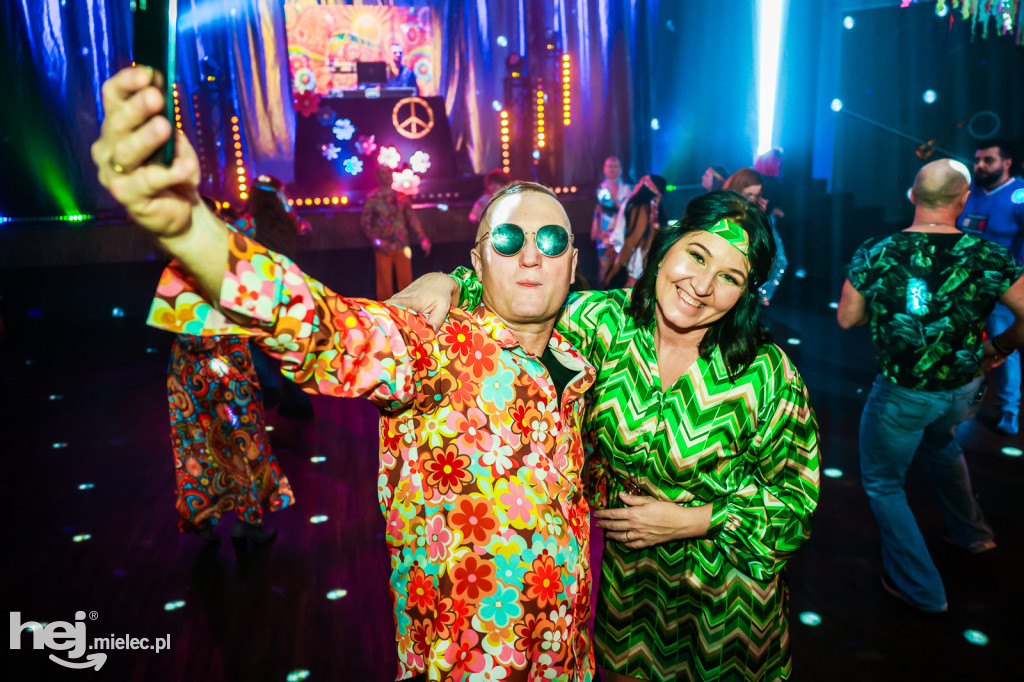 IMPREZA TANECZNA W STYLU LAT 70-TYCH w Domu Kultury w Przecławiu