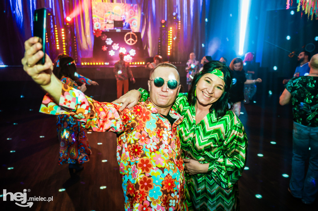 IMPREZA TANECZNA W STYLU LAT 70-TYCH w Domu Kultury w Przecławiu