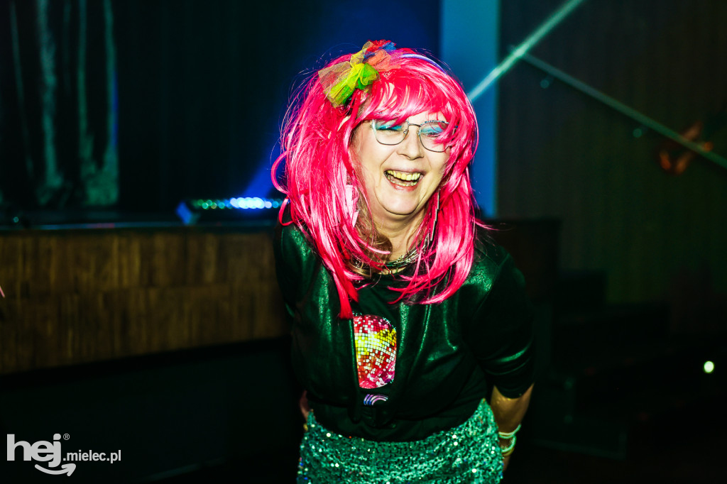 IMPREZA TANECZNA W STYLU LAT 70-TYCH w Domu Kultury w Przecławiu