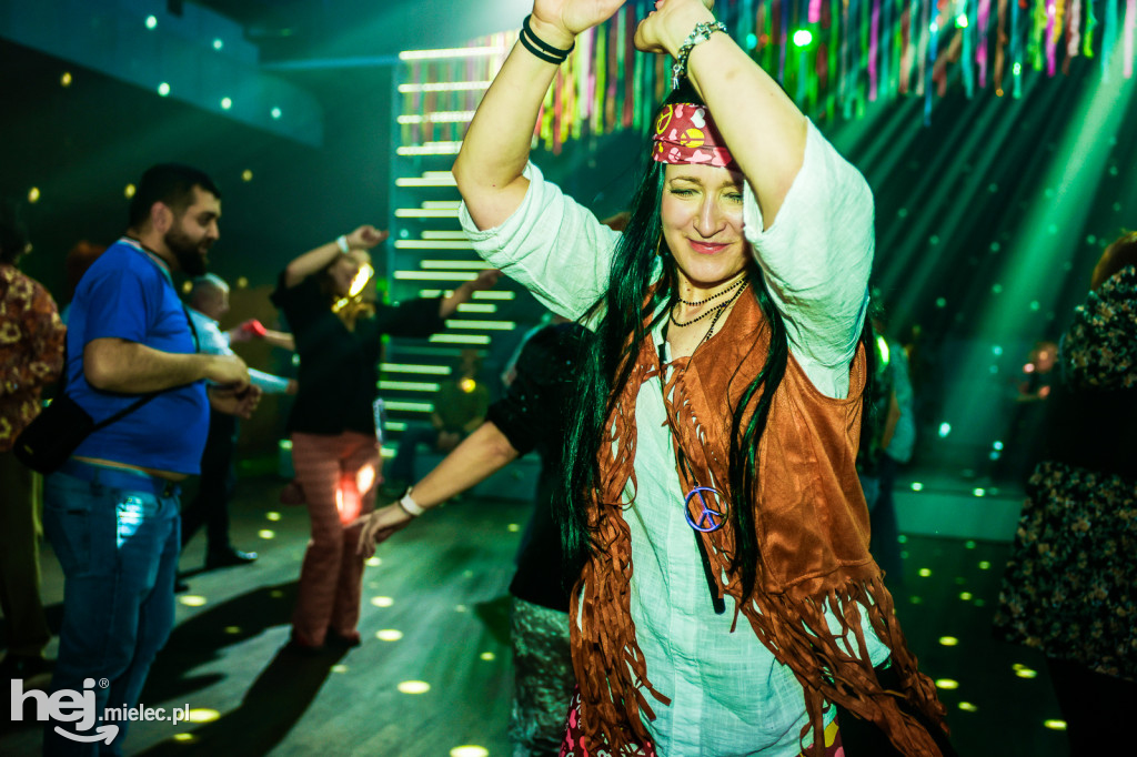 IMPREZA TANECZNA W STYLU LAT 70-TYCH w Domu Kultury w Przecławiu