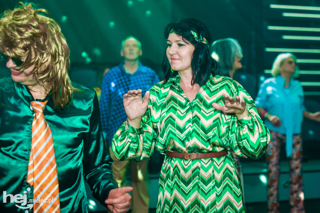 IMPREZA TANECZNA W STYLU LAT 70-TYCH w Domu Kultury w Przecławiu