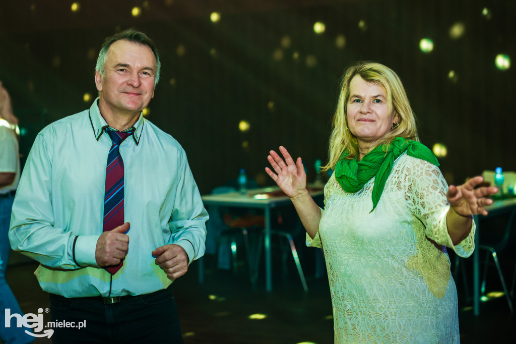 IMPREZA TANECZNA W STYLU LAT 70-TYCH w Domu Kultury w Przecławiu