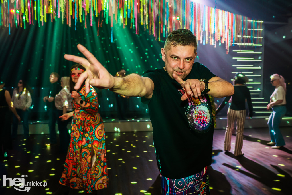 IMPREZA TANECZNA W STYLU LAT 70-TYCH w Domu Kultury w Przecławiu