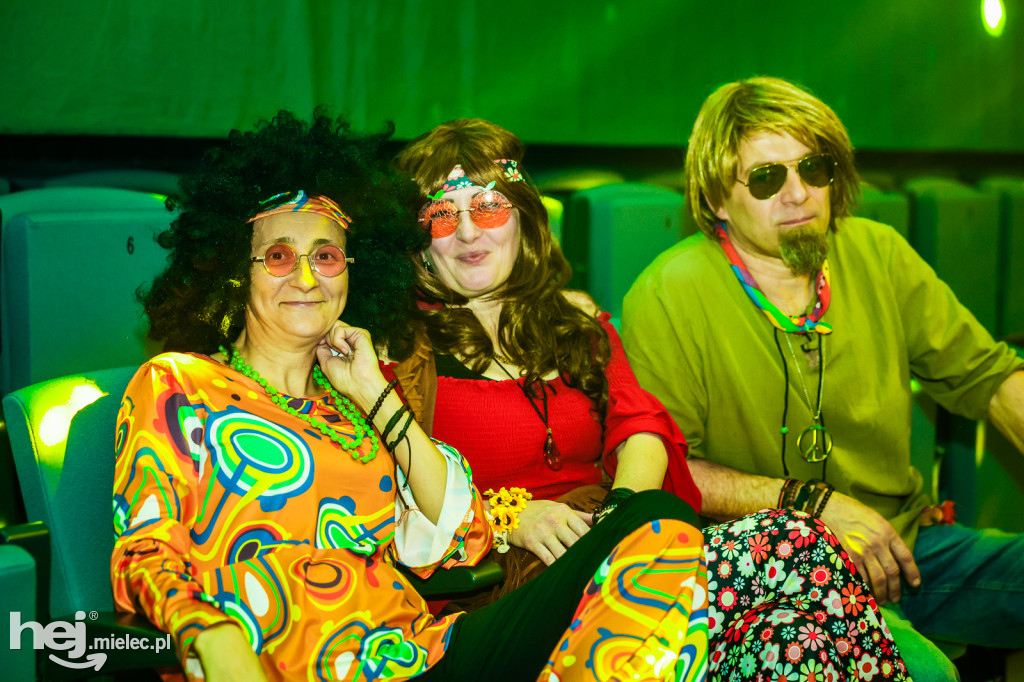 IMPREZA TANECZNA W STYLU LAT 70-TYCH w Domu Kultury w Przecławiu