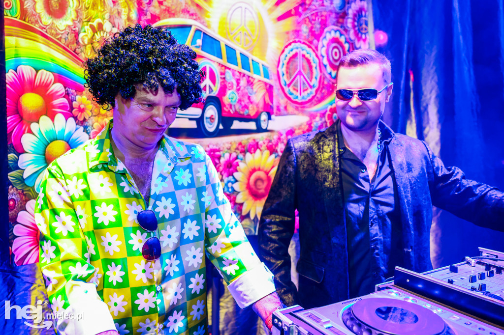 IMPREZA TANECZNA W STYLU LAT 70-TYCH w Domu Kultury w Przecławiu