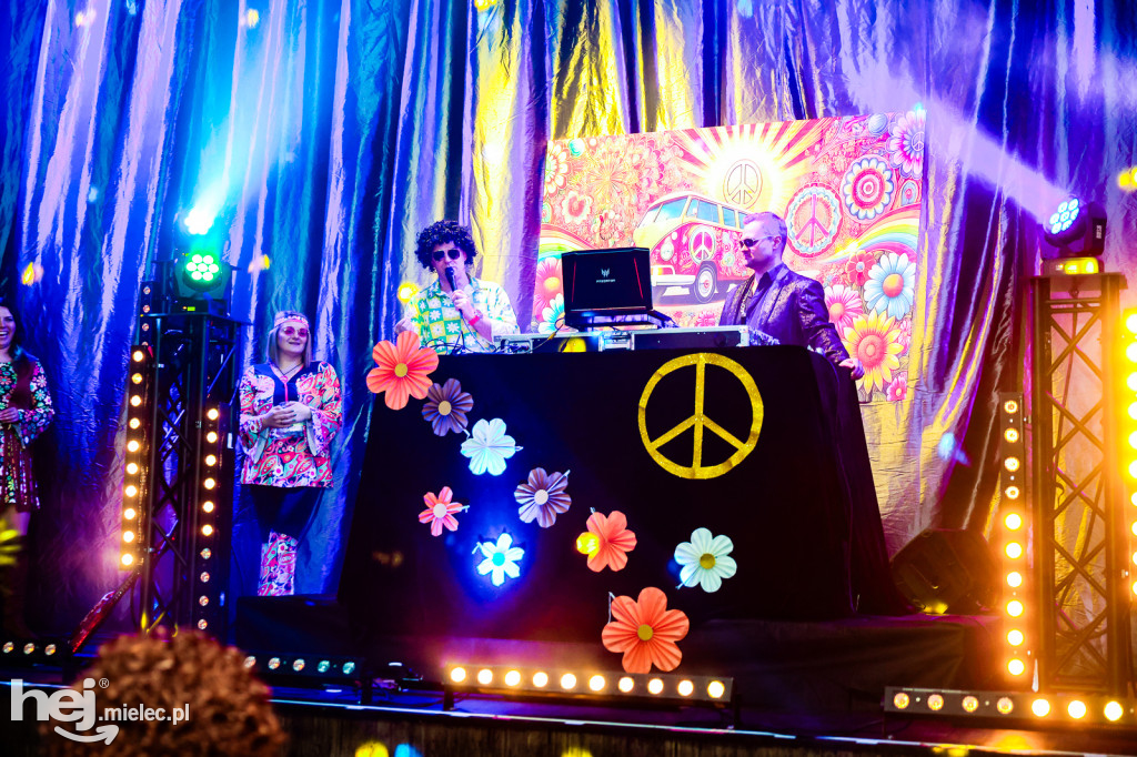 IMPREZA TANECZNA W STYLU LAT 70-TYCH w Domu Kultury w Przecławiu