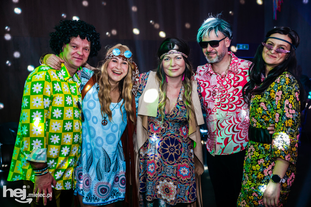 IMPREZA TANECZNA W STYLU LAT 70-TYCH w Domu Kultury w Przecławiu