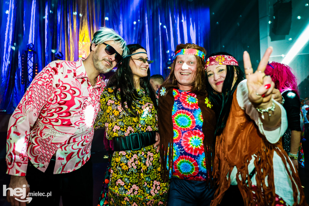 IMPREZA TANECZNA W STYLU LAT 70-TYCH w Domu Kultury w Przecławiu
