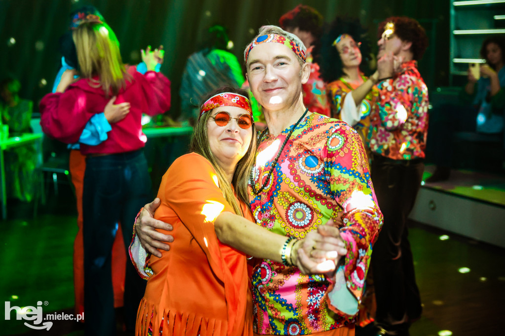 IMPREZA TANECZNA W STYLU LAT 70-TYCH w Domu Kultury w Przecławiu