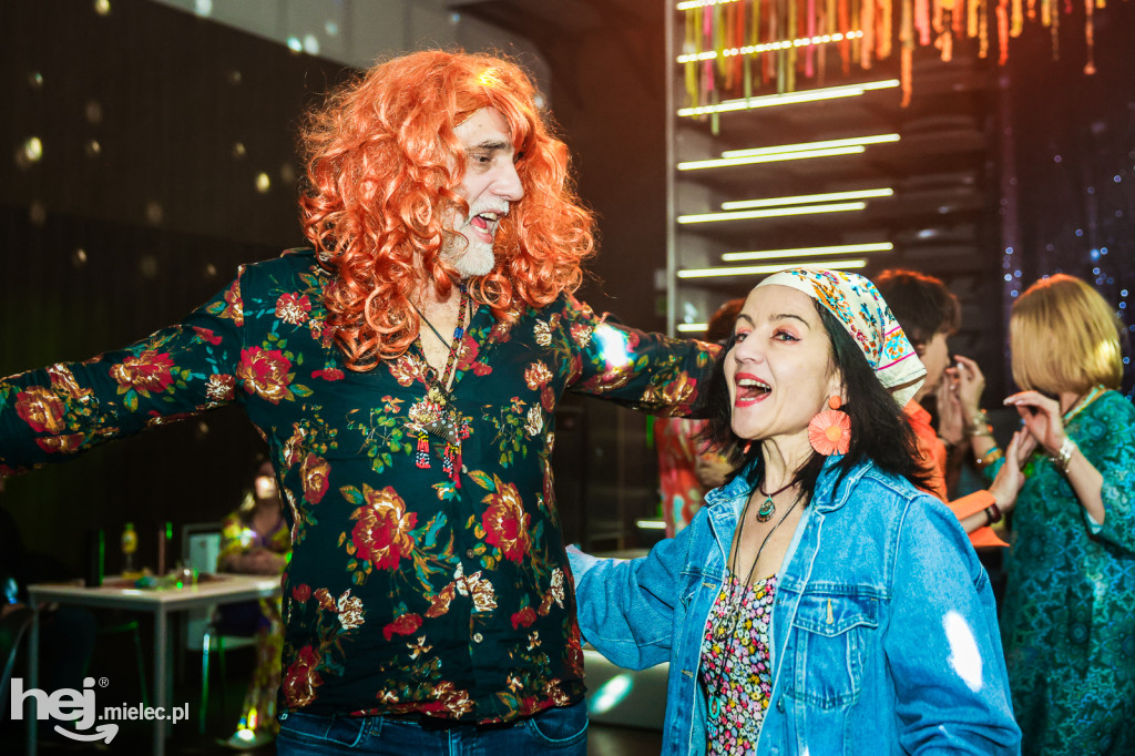 IMPREZA TANECZNA W STYLU LAT 70-TYCH w Domu Kultury w Przecławiu