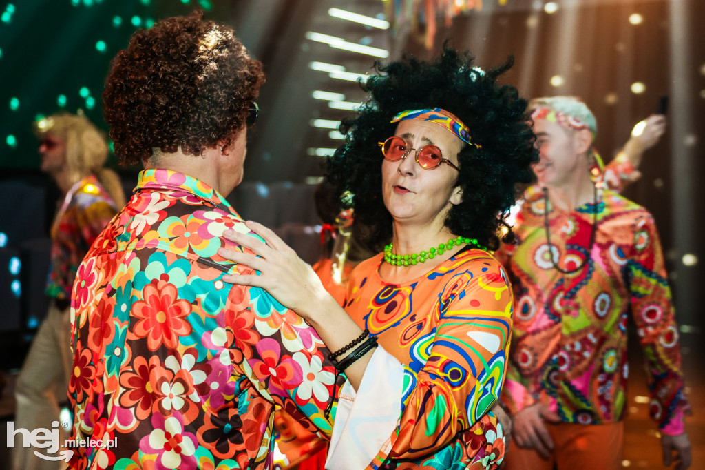 IMPREZA TANECZNA W STYLU LAT 70-TYCH w Domu Kultury w Przecławiu