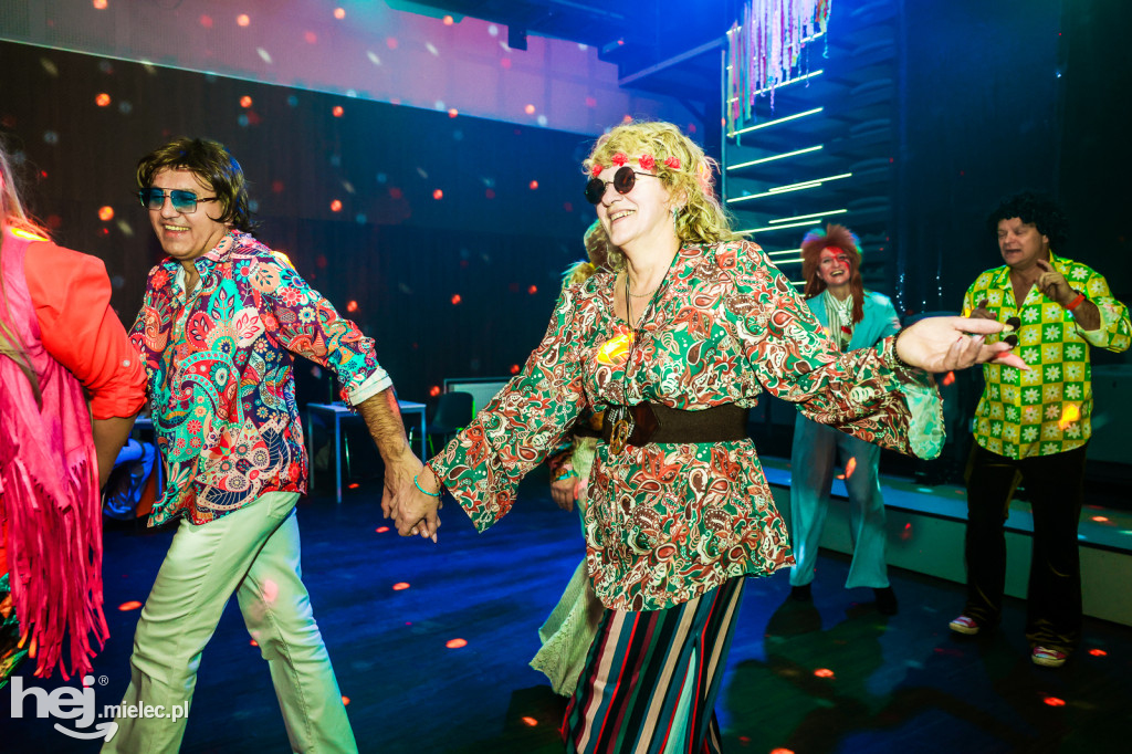 IMPREZA TANECZNA W STYLU LAT 70-TYCH w Domu Kultury w Przecławiu