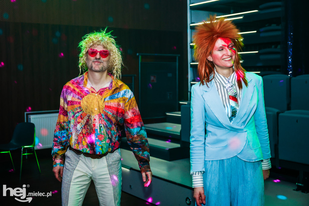 IMPREZA TANECZNA W STYLU LAT 70-TYCH w Domu Kultury w Przecławiu