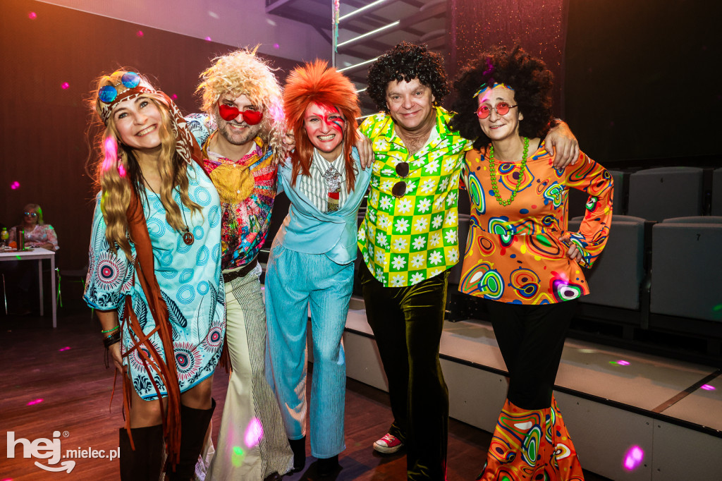 IMPREZA TANECZNA W STYLU LAT 70-TYCH w Domu Kultury w Przecławiu