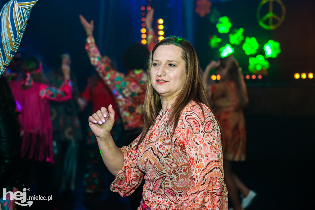IMPREZA TANECZNA W STYLU LAT 70-TYCH w Domu Kultury w Przecławiu