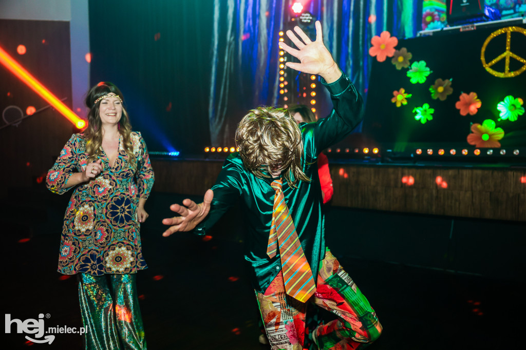 IMPREZA TANECZNA W STYLU LAT 70-TYCH w Domu Kultury w Przecławiu