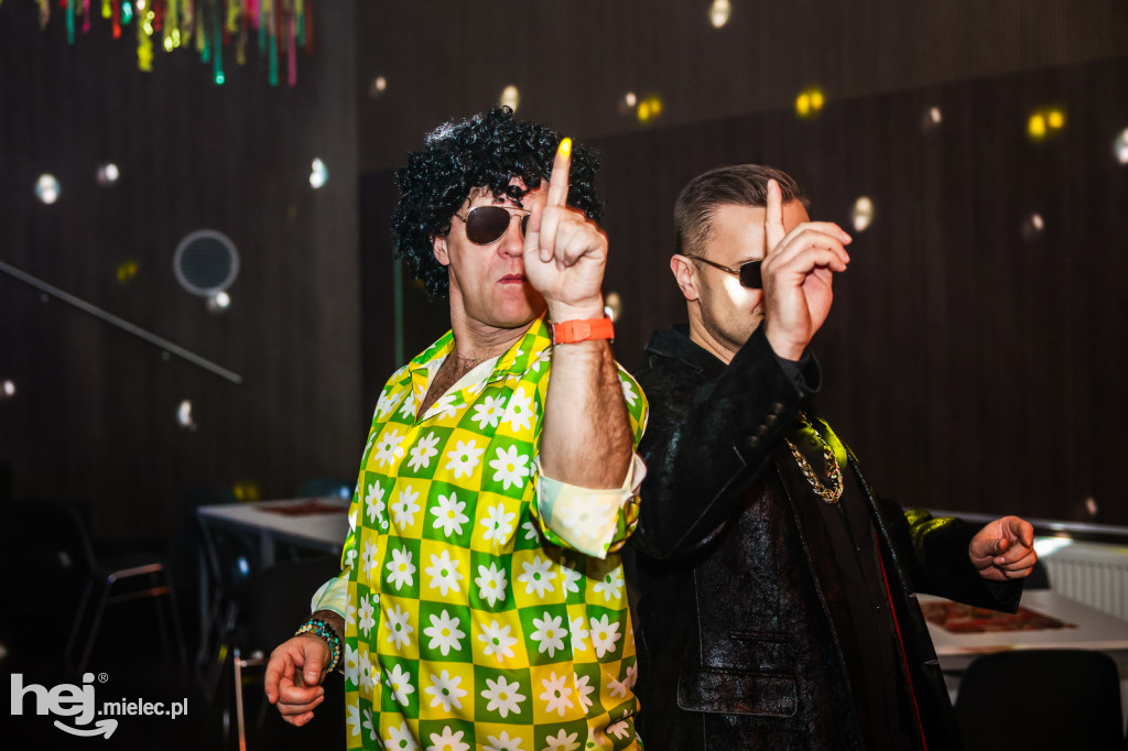 IMPREZA TANECZNA W STYLU LAT 70-TYCH w Domu Kultury w Przecławiu