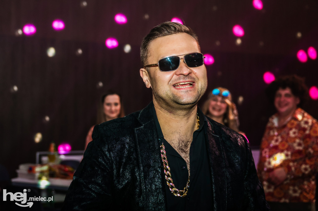 IMPREZA TANECZNA W STYLU LAT 70-TYCH w Domu Kultury w Przecławiu