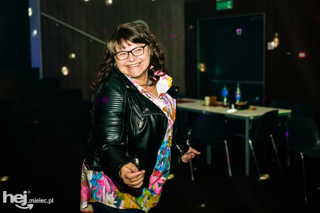 IMPREZA TANECZNA W STYLU LAT 70-TYCH w Domu Kultury w Przecławiu