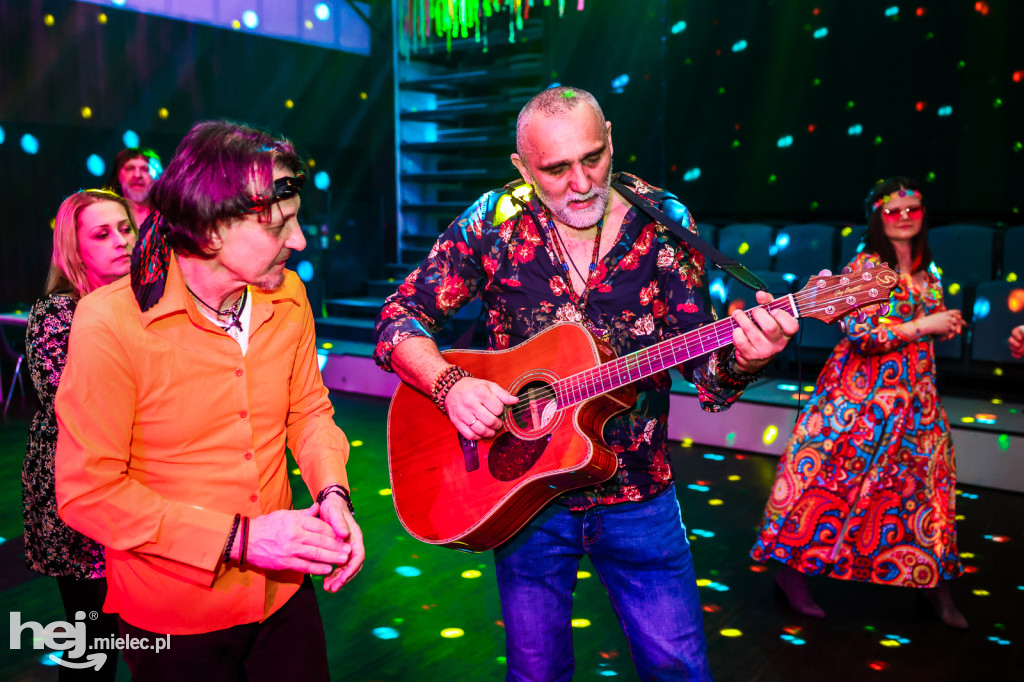 IMPREZA TANECZNA W STYLU LAT 70-TYCH w Domu Kultury w Przecławiu