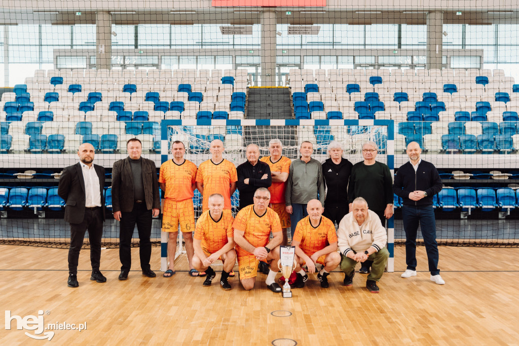 Turnieju Halowej Piłki Nożnej Oldboys 45+ o Puchar Prezydenta Mielca