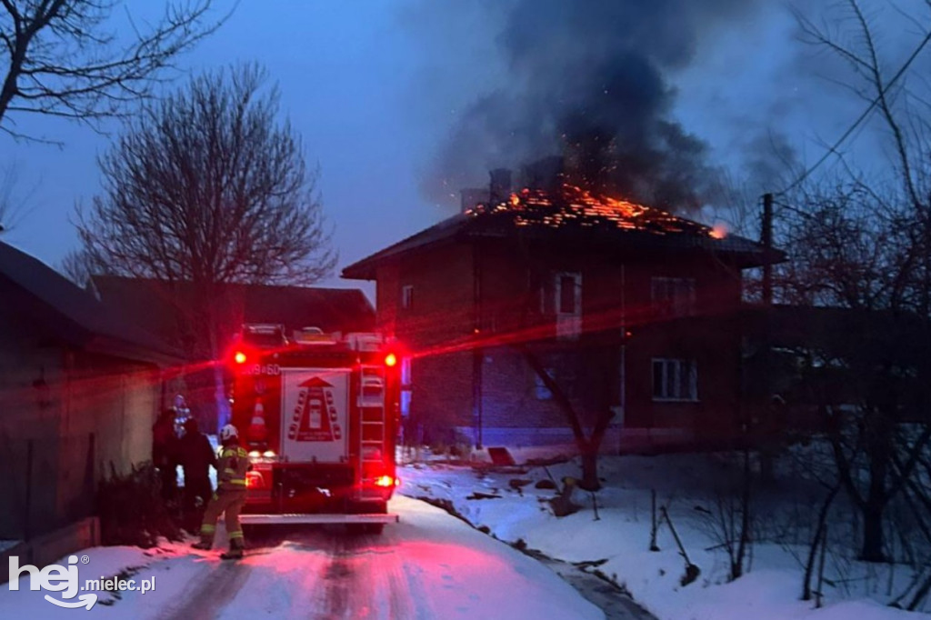 Pożar domu w Łączkach Brzeskich