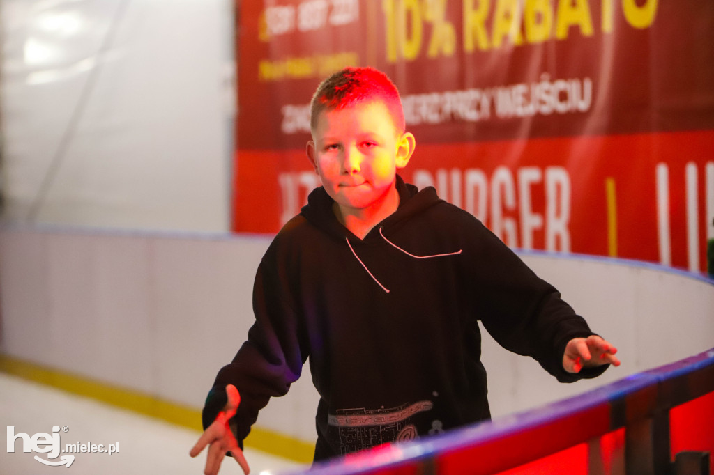 Dyskoteka na lodzie w Mielcu