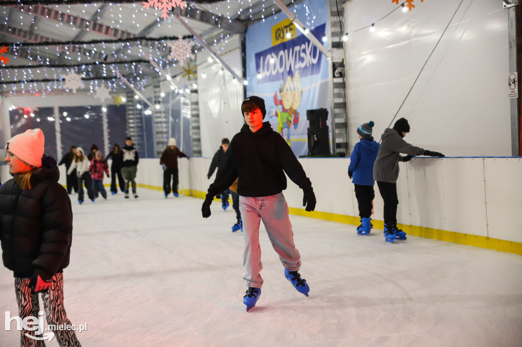 Dyskoteka na lodzie w Mielcu