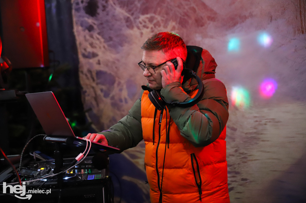 Dyskoteka na lodzie w Mielcu