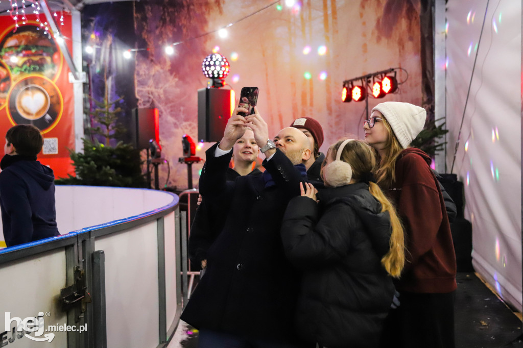 Dyskoteka na lodzie w Mielcu