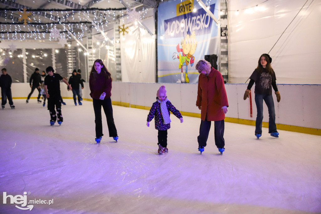 Dyskoteka na lodzie w Mielcu