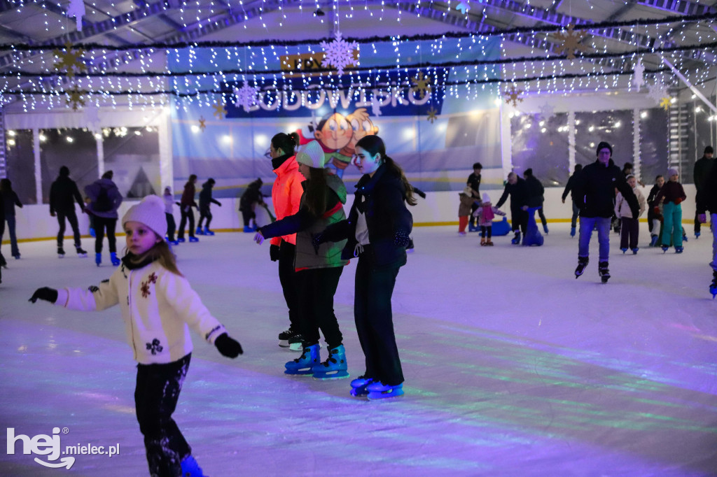 Dyskoteka na lodzie w Mielcu