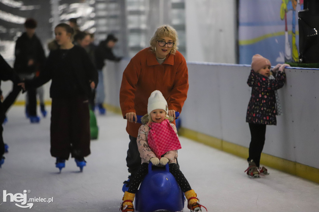 Dyskoteka na lodzie w Mielcu