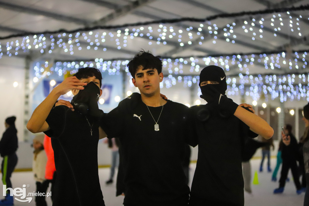 Dyskoteka na lodzie w Mielcu