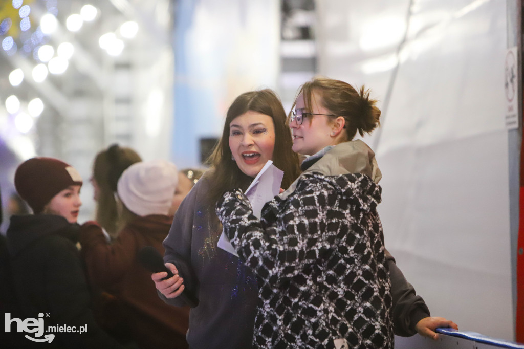 Dyskoteka na lodzie w Mielcu