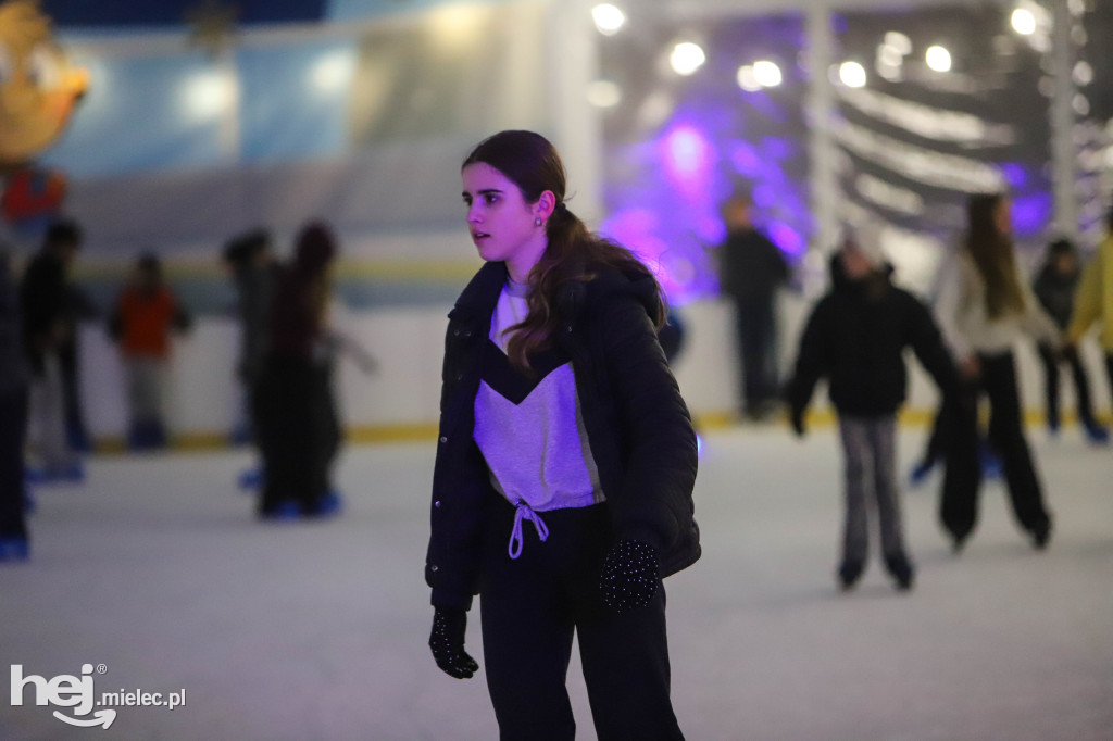 Dyskoteka na lodzie w Mielcu