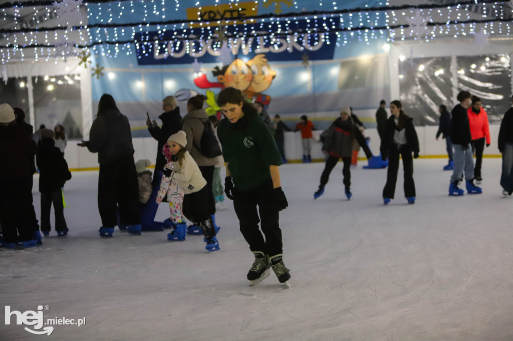 Dyskoteka na lodzie w Mielcu