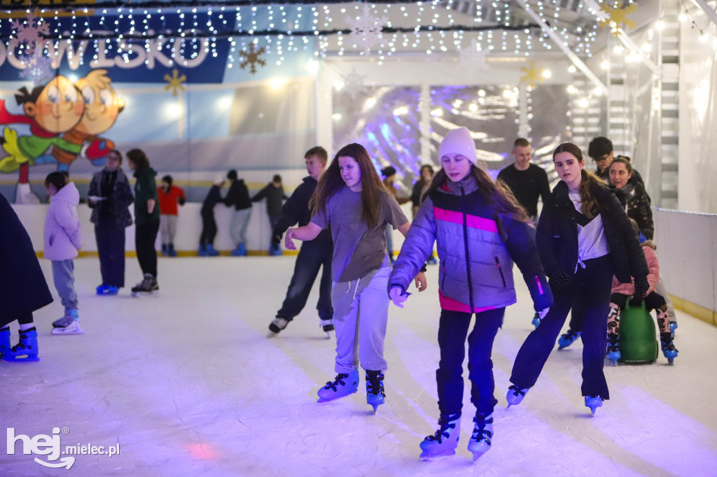 Dyskoteka na lodzie w Mielcu