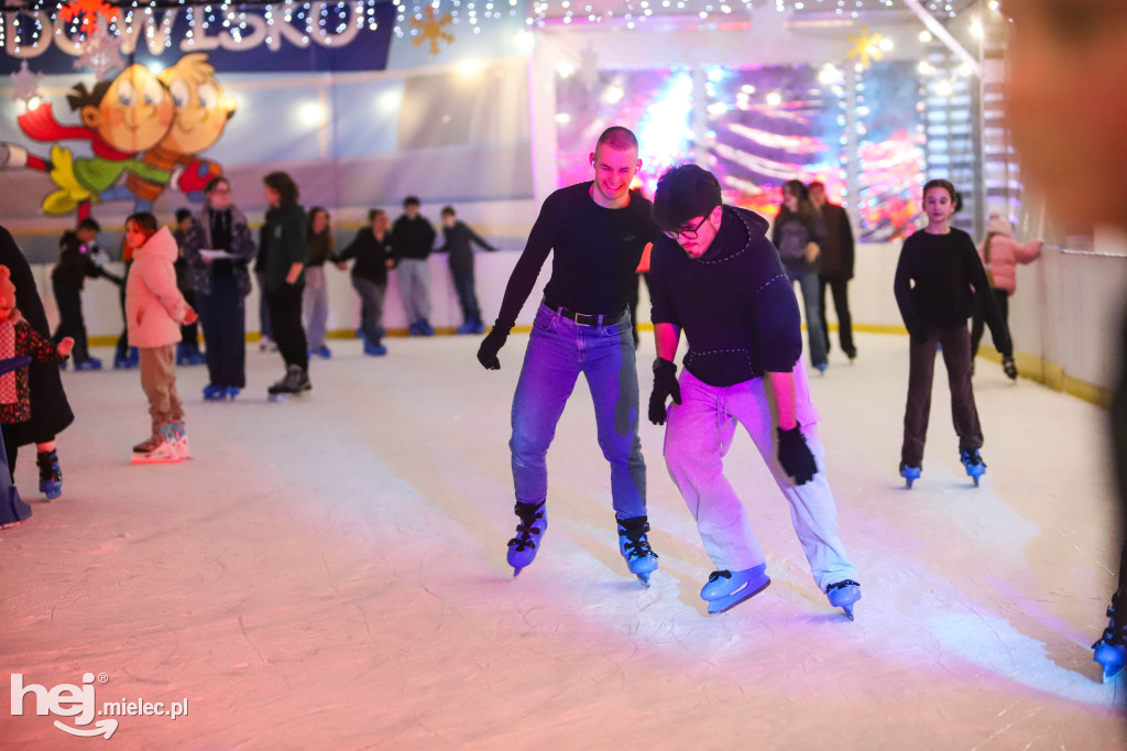 Dyskoteka na lodzie w Mielcu