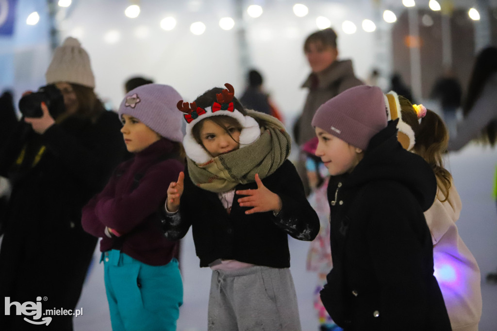 Dyskoteka na lodzie w Mielcu
