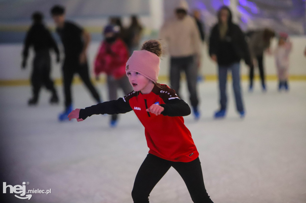 Dyskoteka na lodzie w Mielcu