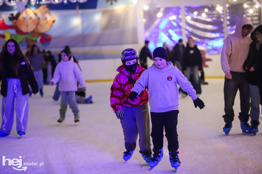 Dyskoteka na lodzie w Mielcu